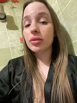 EdnaBradley online show from March 13, 2025, 8:22 pm