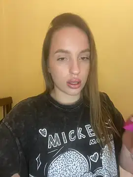 EdnaBradley online show from February 26, 2026, 11:15 pm