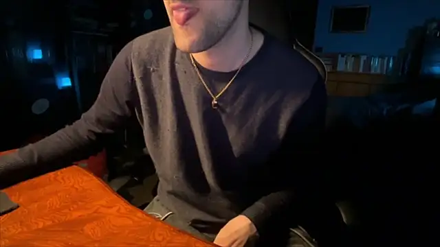 Stefisexy91 online show from April 22, 2026, 8:43 pm