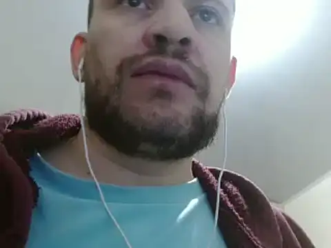 camiloking1720 online show from January 14, 2025, 6:49 pm