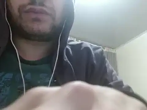 camiloking1720 online show from January 22, 2025, 1:20 am