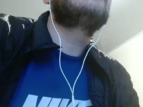 camiloking1720 online show from February 11, 2025, 3:29 pm