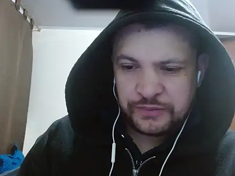 camiloking1720 online show from April 9, 2026, 2:11 pm