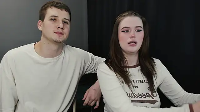 Snapshot of Pinku_kitsune chatting on March 4, 2025, 10:46 am Pinku kitsune online show from March 4, 2025, 10:46 am