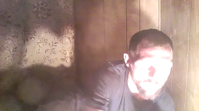 luke thighwalker2469 online show from March 4, 2026, 11:38 am