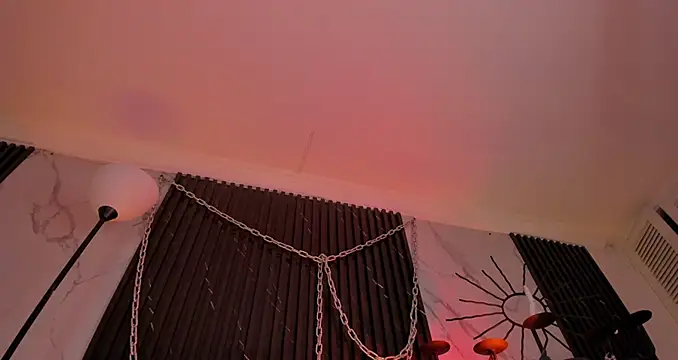 ALICEPOIXXXON online show from March 11, 2026, 5:02 am