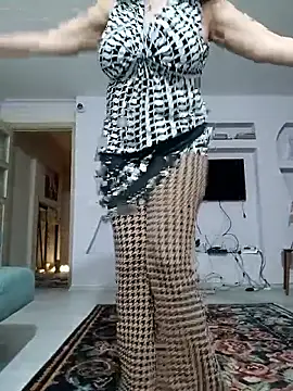 Snapshot of nazii010 chatting on November 9, 2025, 6:17 pm nazii010 online show from November 9, 2025, 6:17 pm