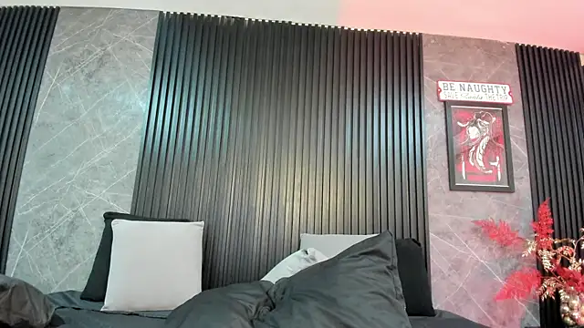 Snapshot of BambiiQueen chatting on December 18, 2024, 11:24 am BambiiQueen online show from December 18, 2024, 11:24 am