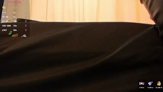 Snapshot of BambiiQueen chatting on February 12, 2025, 12:01 pm BambiiQueen online show from February 12, 2025, 12:01 pm