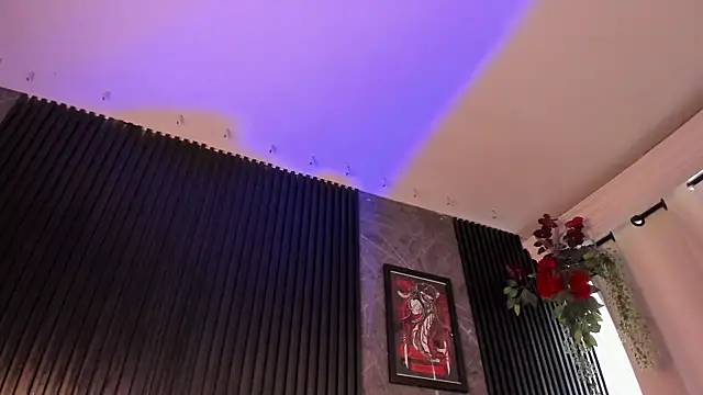 Snapshot of BambiiQueen chatting on March 22, 2025, 4:15 pm BambiiQueen online show from March 22, 2025, 4:15 pm