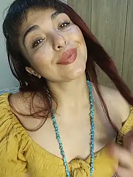 Winona-miu online show from May 21, 2026, 4:47 pm