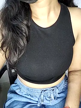 Snapshot of Ms_Neera chatting on February 22, 2025, 5:46 pm Ms Neera online show from February 22, 2025, 5:46 pm