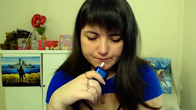 Snapshot of Darina_M_ chatting on February 20, 2026, 7:10 am Darina M online show from February 20, 2026, 7:10 am