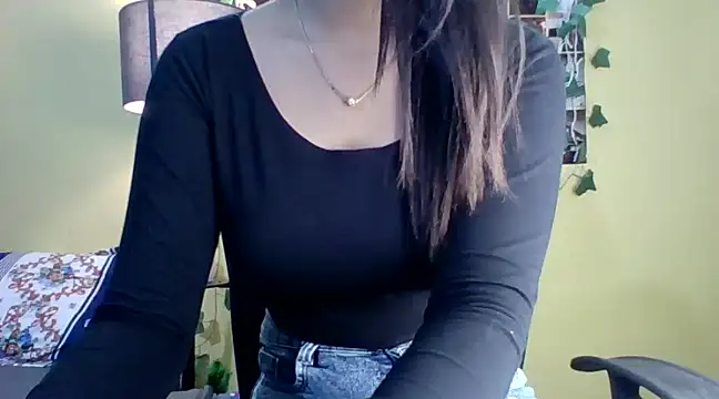 Snapshot of Nicole-wallace chatting on January 17, 2025, 11:27 am Nicole-wallace online show from January 17, 2025, 11:27 am