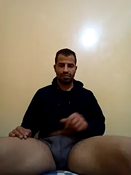 Snapshot of Bisex_activ19 chatting on December 2, 2024, 2:30 pm Bisex activ19 online show from December 2, 2024, 2:30 pm