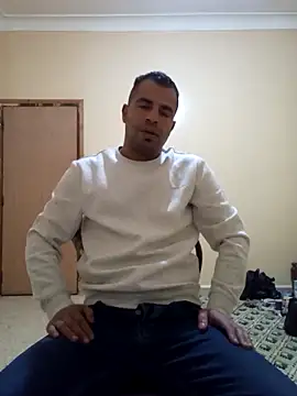 Snapshot of Bisex_activ19 chatting on January 16, 2025, 8:11 am Bisex activ19 online show from January 16, 2025, 8:11 am