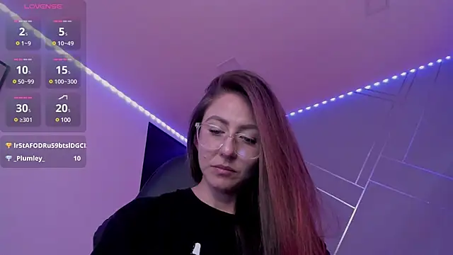 Snapshot of Ich_Bin_Julia chatting on February 6, 2025, 6:24 pm Ich Bin Julia online show from February 6, 2025, 6:24 pm