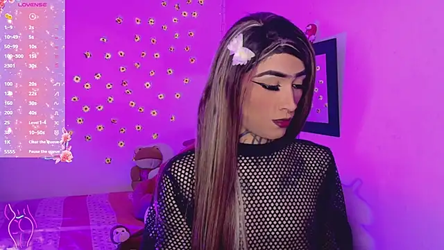 Snapshot of Micaela_Rangel chatting on February 19, 2026, 4:19 am Micaela Rangel online show from February 19, 2026, 4:19 am