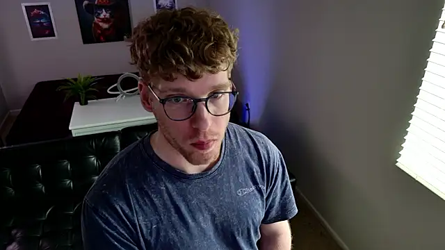 Snapshot of BlueEyedTallGuy94 chatting on March 12, 2026, 9:10 pm BlueEyedTallGuy94 online show from March 12, 2026, 9:10 pm