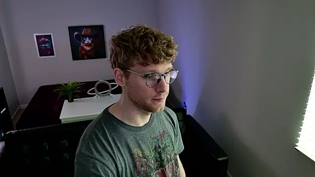 Snapshot of BlueEyedTallGuy94 chatting on March 13, 2026, 8:59 pm BlueEyedTallGuy94 online show from March 13, 2026, 8:59 pm