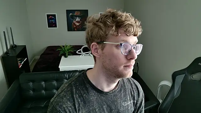 Snapshot of BlueEyedTallGuy94 chatting on March 23, 2026, 9:08 pm BlueEyedTallGuy94 online show from March 23, 2026, 9:08 pm