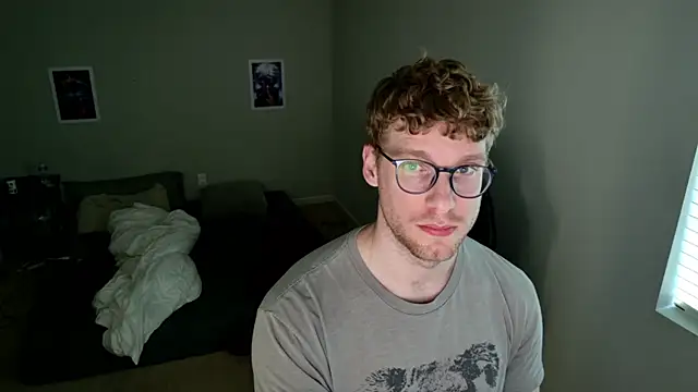 BlueEyedTallGuy94 online show from July 14, 2026, 1:19 am