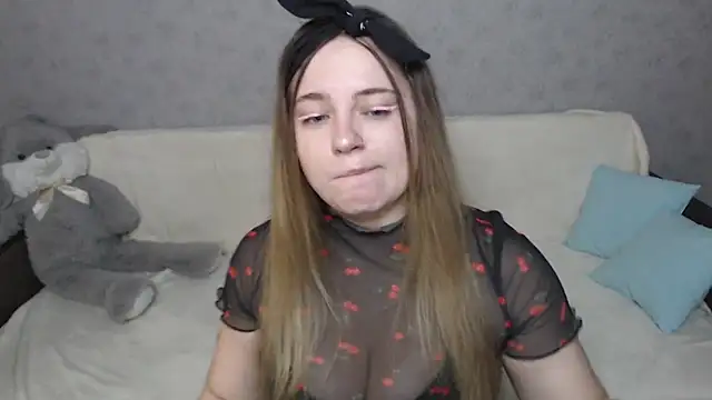 Snapshot of _Sweet_Lana chatting on March 13, 2025, 4:01 pm  Sweet Lana online show from March 13, 2025, 4:01 pm