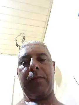 gordonunes online show from December 2, 2025, 1:44 am