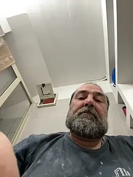 Snapshot of ros217 chatting on October 14, 2025, 2:29 pm ros217 online show from October 14, 2025, 2:29 pm