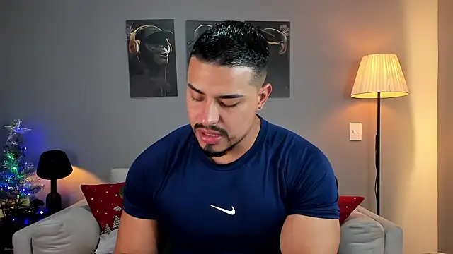 ApoloMakris online show from December 4, 2025, 8:39 pm