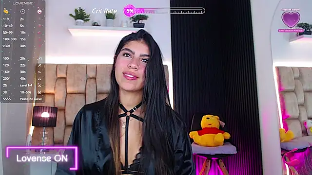 Snapshot of little_sophie18 chatting on February 23, 2025, 7:07 pm little sophie18 online show from February 23, 2025, 7:07 pm