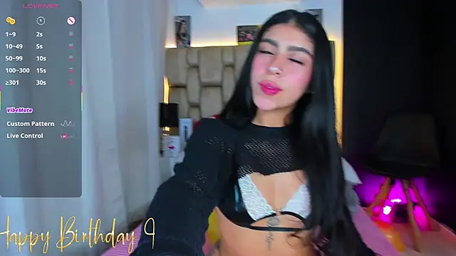 little sophie18 online show from March 14, 2026, 6:46 pm