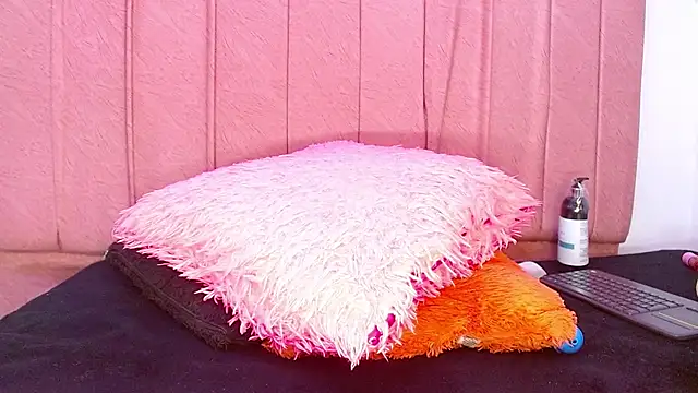 Snapshot of margiesfunnyhot303av chatting on March 14, 2025, 7:48 am margiesfunnyhot303av online show from March 14, 2025, 7:48 am