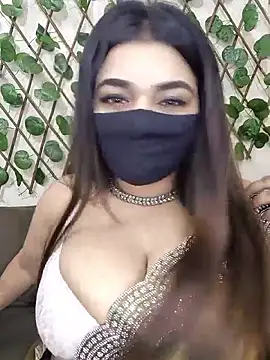 Snapshot of Bold-Cat chatting on October 19, 2025, 5:24 pm Bold-Cat online show from October 19, 2025, 5:24 pm