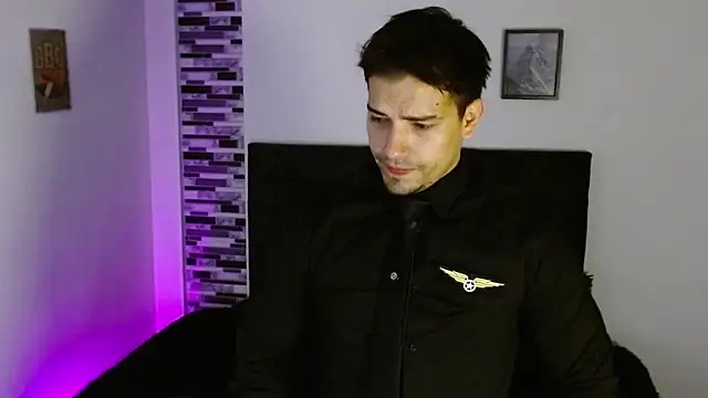 Snapshot of Ian_Daviz chatting on May 15, 2026, 8:27 pm Ian Daviz online show from May 15, 2026, 8:27 pm