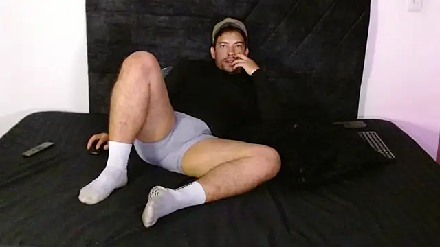 Snapshot of Ian_Daviz chatting on May 22, 2026, 3:13 am Ian Daviz online show from May 22, 2026, 3:13 am
