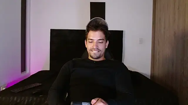 Snapshot of Ian_Daviz chatting on May 23, 2026, 3:23 am Ian Daviz online show from May 23, 2026, 3:23 am