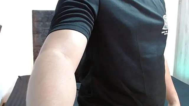 Snapshot of Ian_Daviz chatting on May 29, 2026, 5:33 pm Ian Daviz online show from May 29, 2026, 5:33 pm