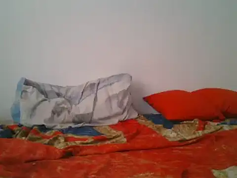 hairygirl80 online show from February 6, 2025, 2:26 pm