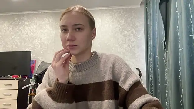 AnneBall online show from January 2, 2025, 9:43 am