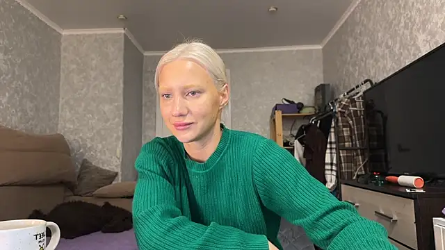 Snapshot of AnneBall chatting on April 24, 2026, 2:36 am AnneBall online show from April 24, 2026, 2:36 am
