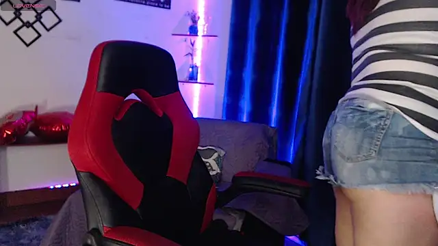 Scarlette thoms online show from November 2, 2025, 11:18 pm