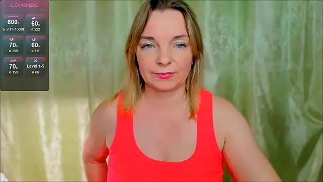 Snapshot of Regina__blue chatting on February 19, 2025, 7:38 pm Regina  blue online show from February 19, 2025, 7:38 pm