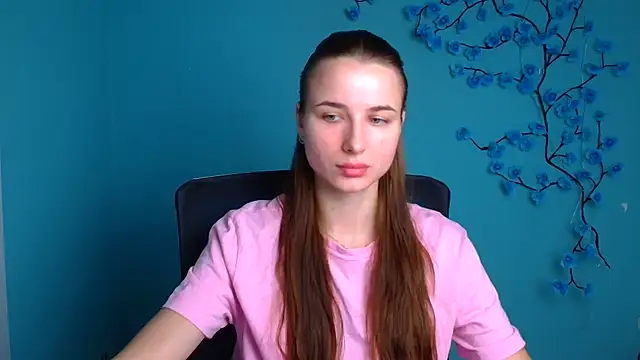 Eva Janee online show from June 18, 2026, 5:41 am