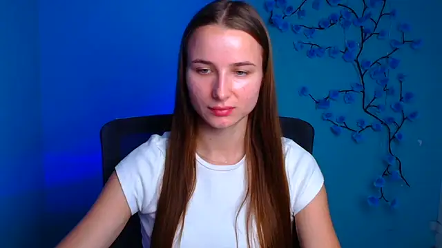 Eva Janee online show from July 23, 2026, 5:49 am