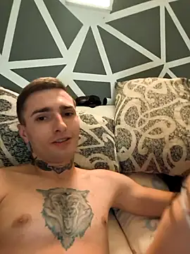 Anyonymuss online show from October 15, 2025, 7:25 pm