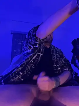 PutaNieves1983 online show from February 8, 2025, 7:37 am