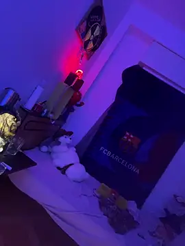 PutaNieves1983 online show from September 14, 2025, 5:28 am