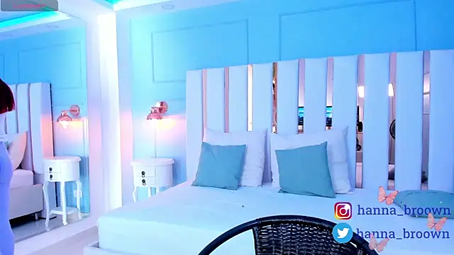 Snapshot of hannaa_brown chatting on December 17, 2024, 5:04 pm hannaa brown online show from December 17, 2024, 5:04 pm