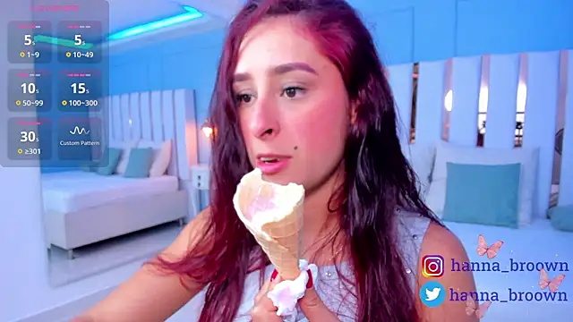 Snapshot of hannaa_brown chatting on December 23, 2024, 5:22 pm hannaa brown online show from December 23, 2024, 5:22 pm